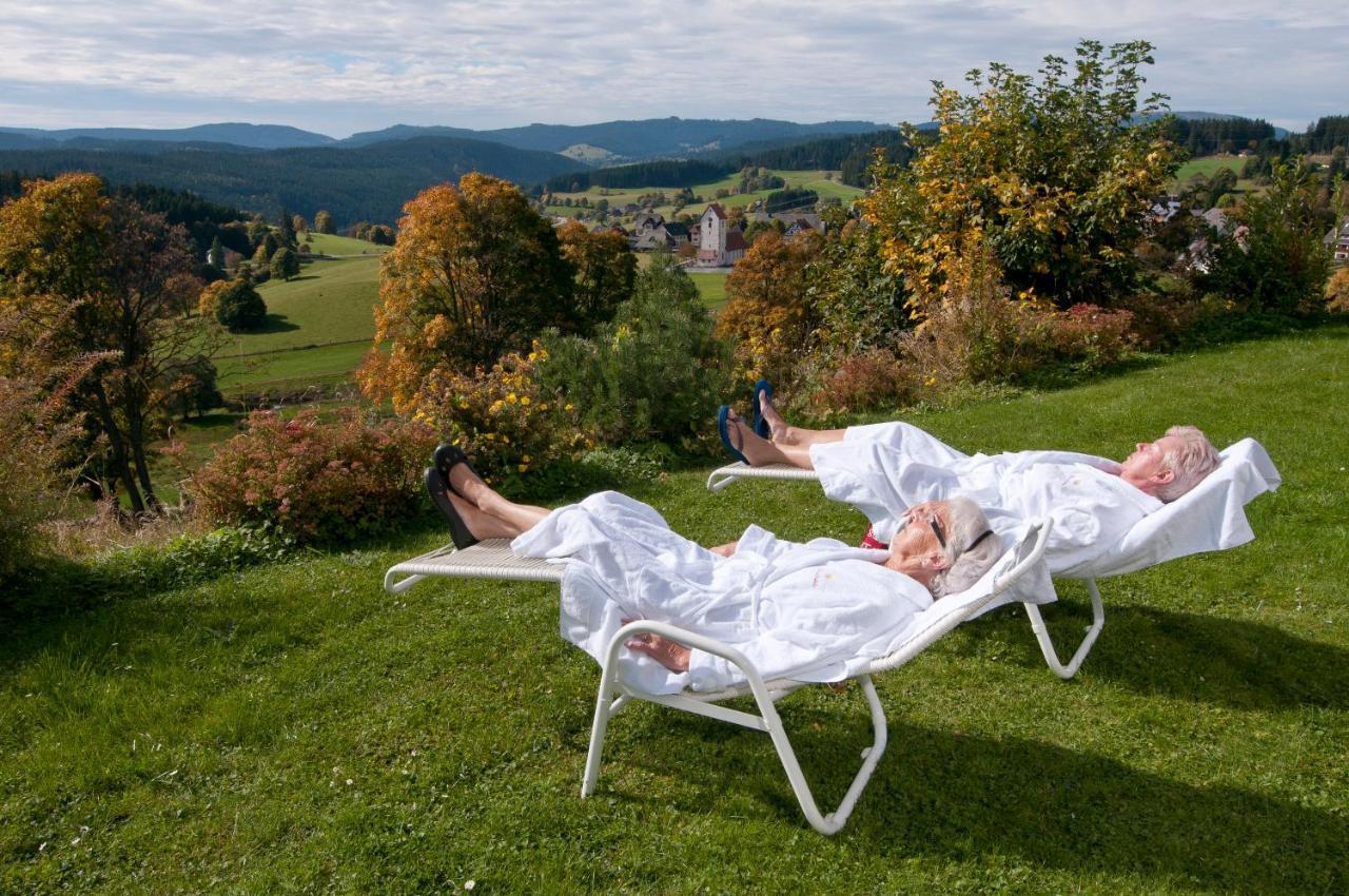 Jufa Hotel Schwarzwald Ленцкирх Экстерьер фото